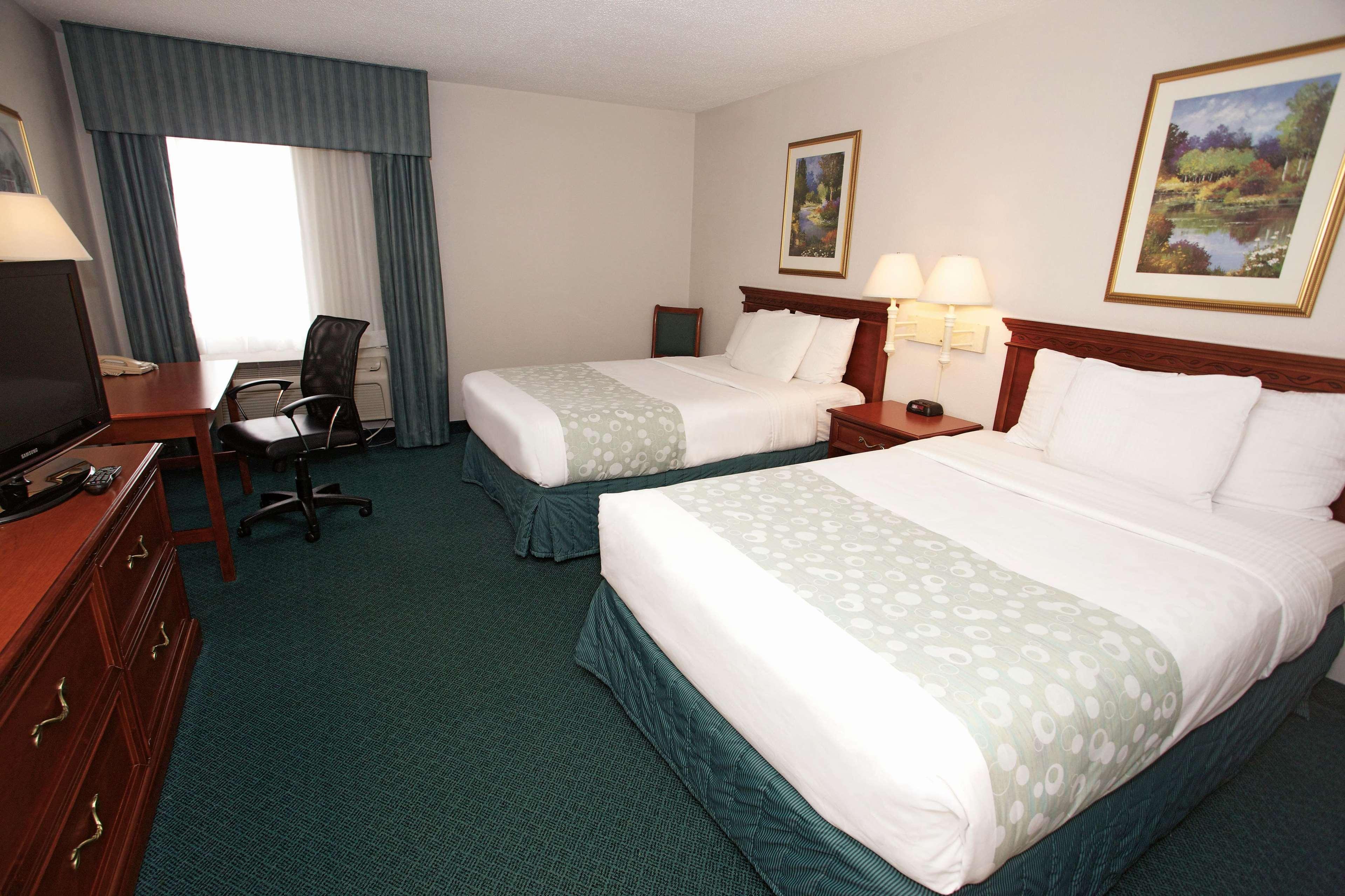 La Quinta By Wyndham Chicago Gurnee Hotel Ngoại thất bức ảnh