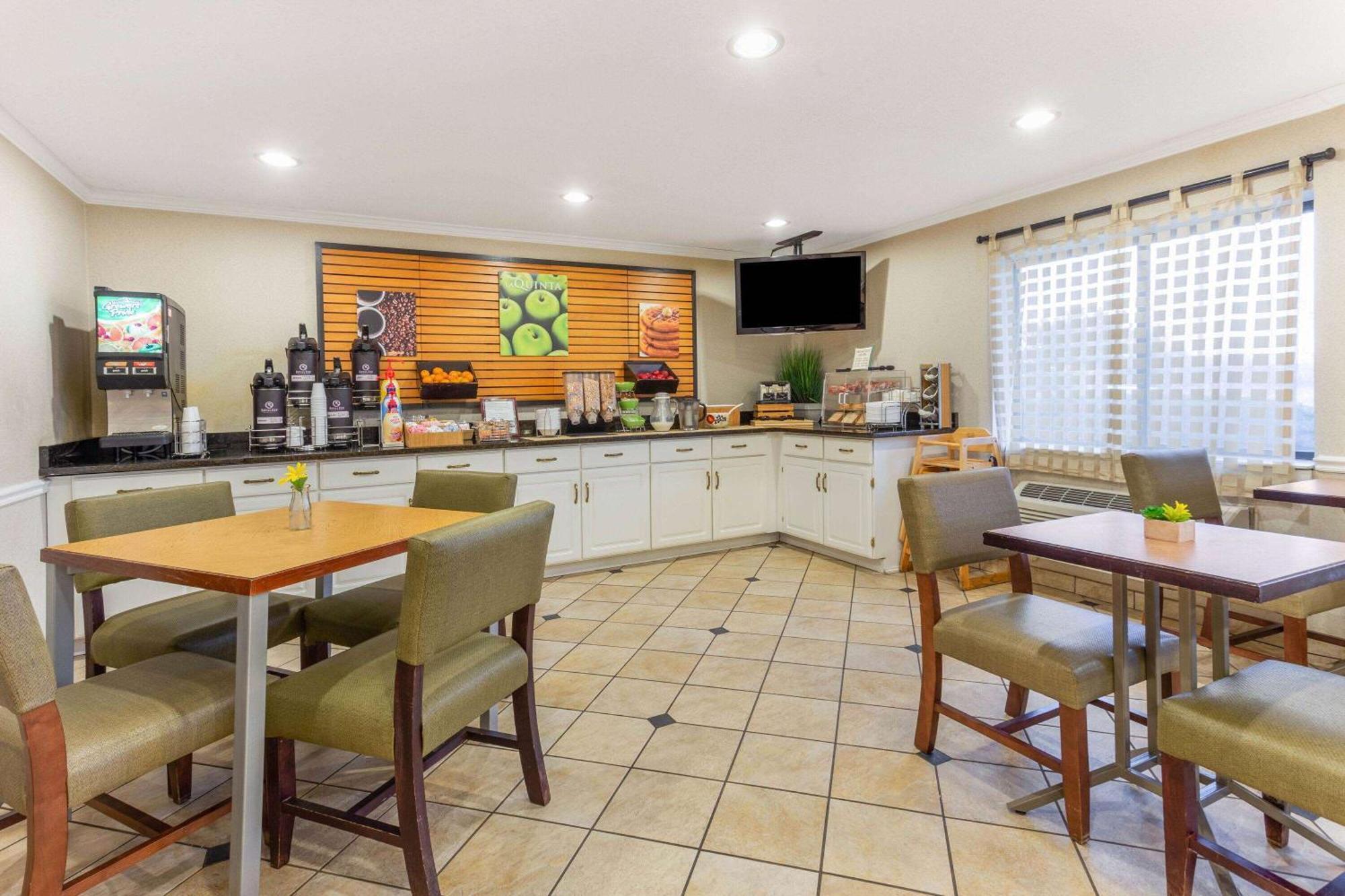 La Quinta By Wyndham Chicago Gurnee Hotel Ngoại thất bức ảnh