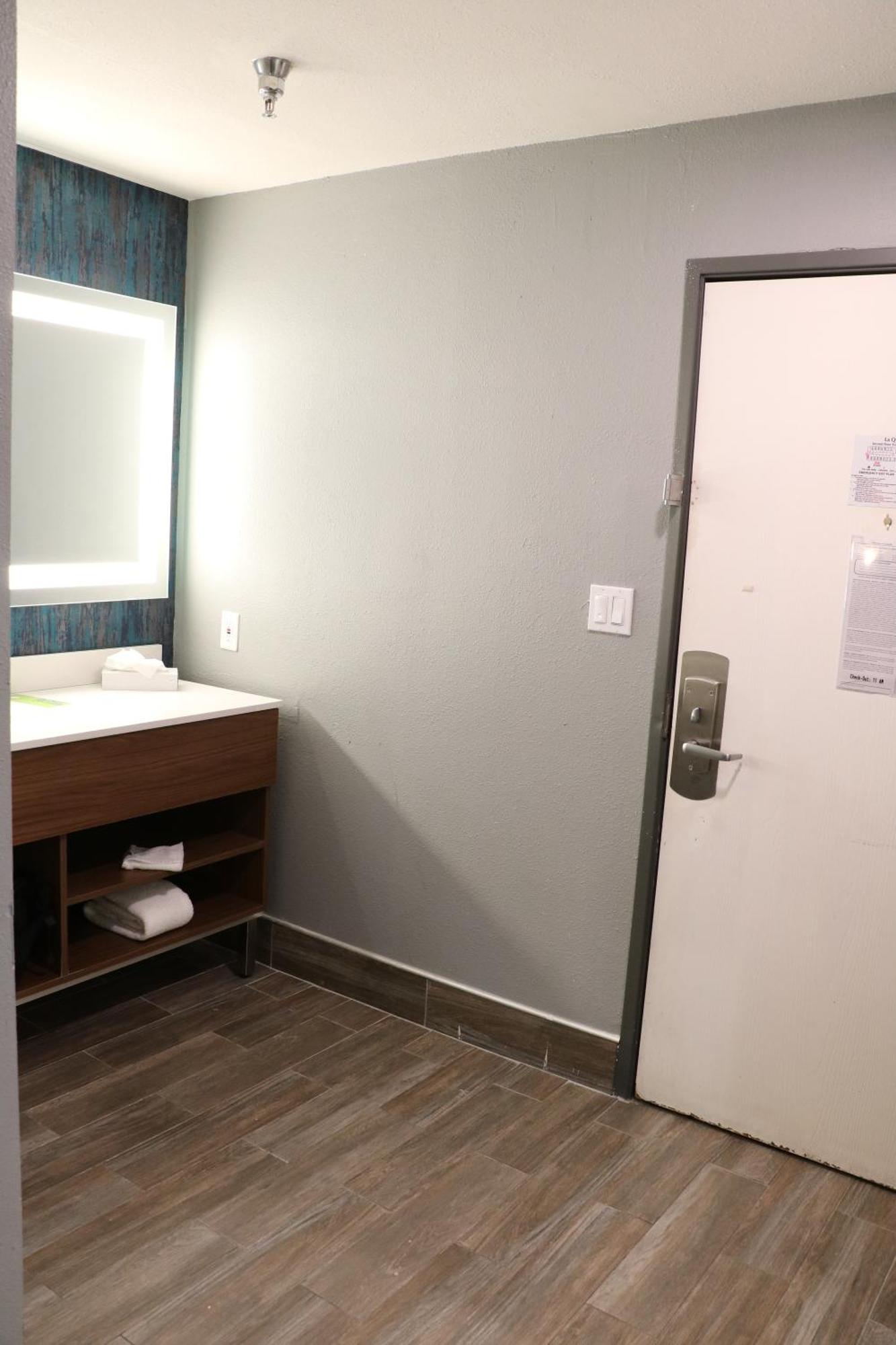 La Quinta By Wyndham Chicago Gurnee Hotel Ngoại thất bức ảnh